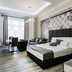A Golden Star Modern Luxury And Διαμέρισμα Βουδαπέστη