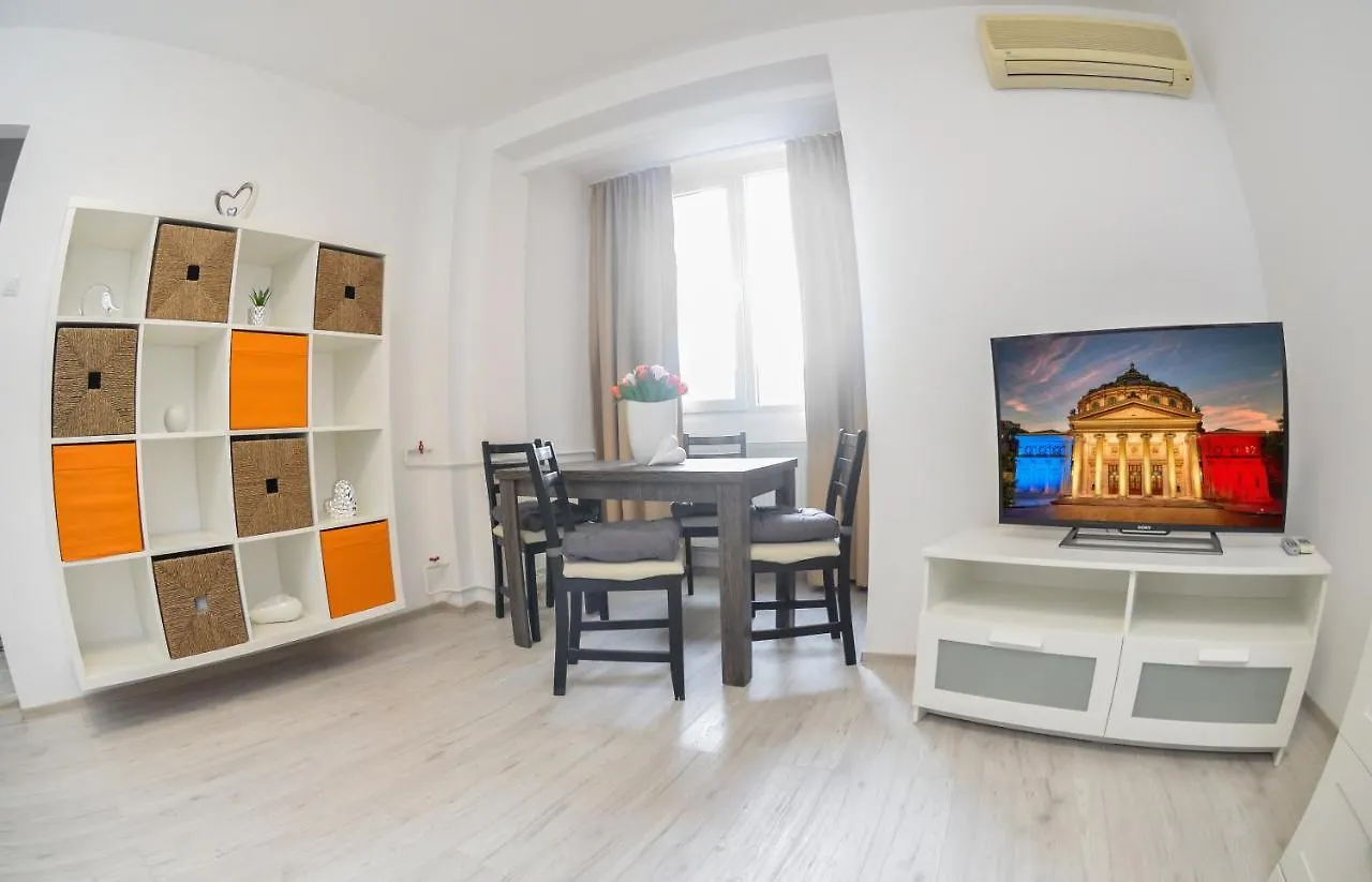 University Square Accommodation Bukarest Apartman